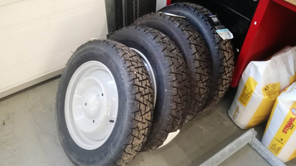 Citroen 2CV 4x4 conversion by Louis Barbour